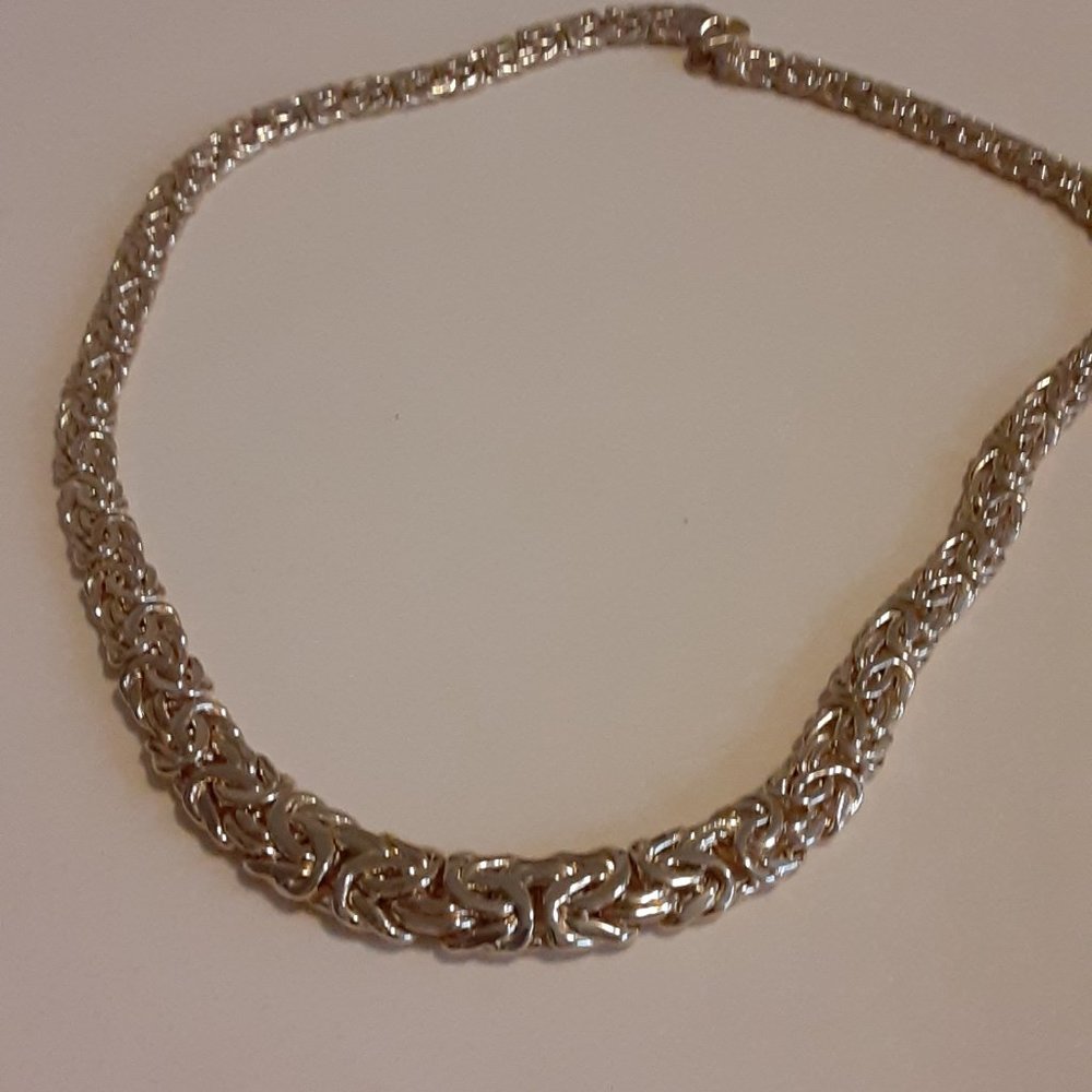 Technibond 16" Graduated Byzantine Link Necklace - image 6